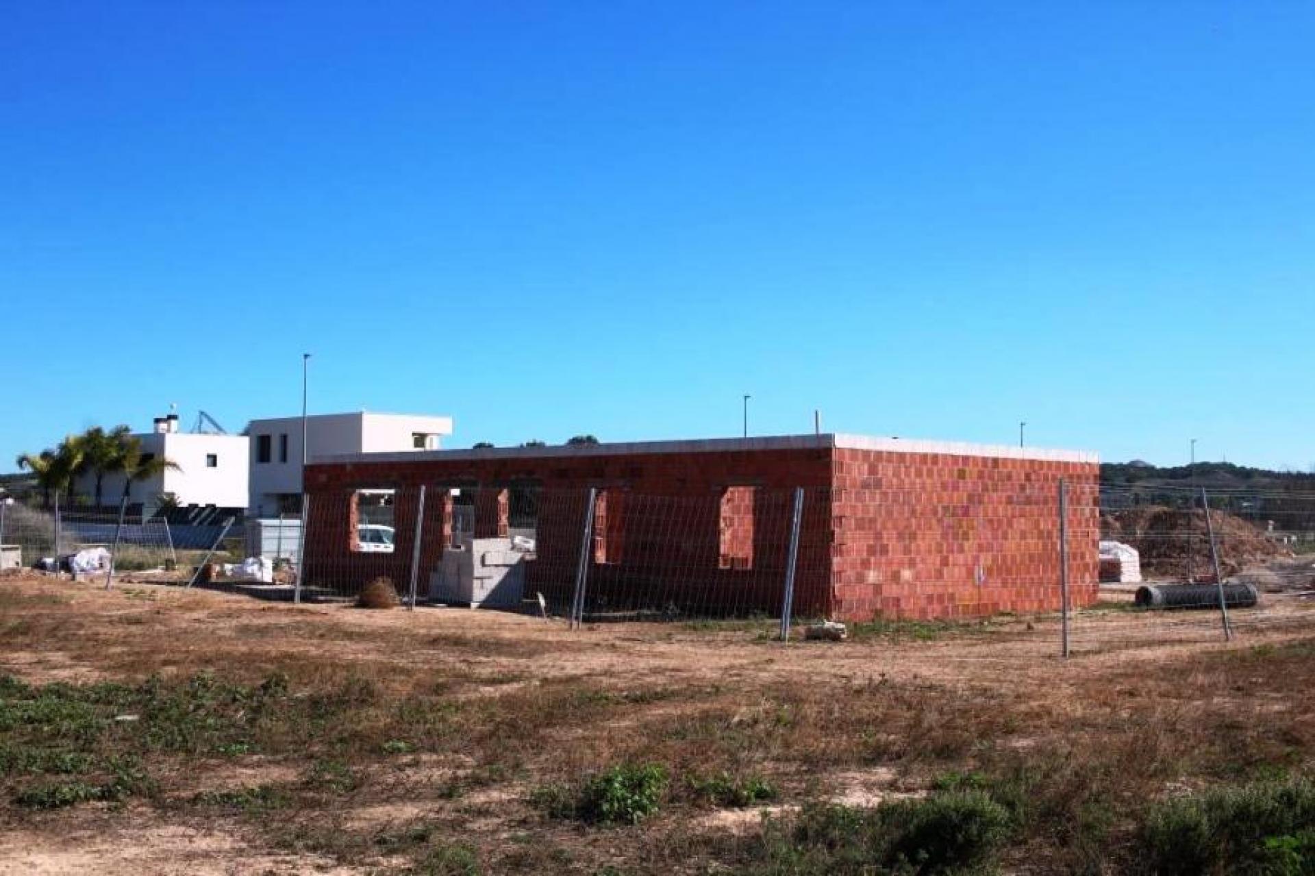 Villa moderne à distance de marche de la ville historique d'Aspe in Medvilla Spanje