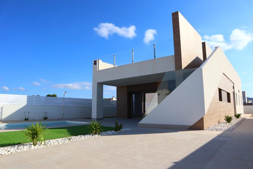 Villa moderne à distance de marche de la ville historique d'Aspe in Medvilla Spanje