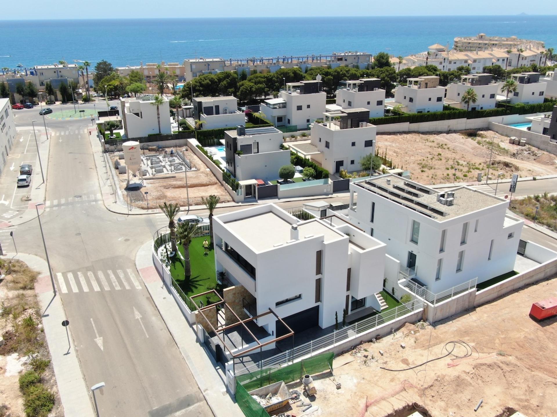 4 chambre Villa à Dehesa De Campoamor - Nouvelle construction in Medvilla Spanje