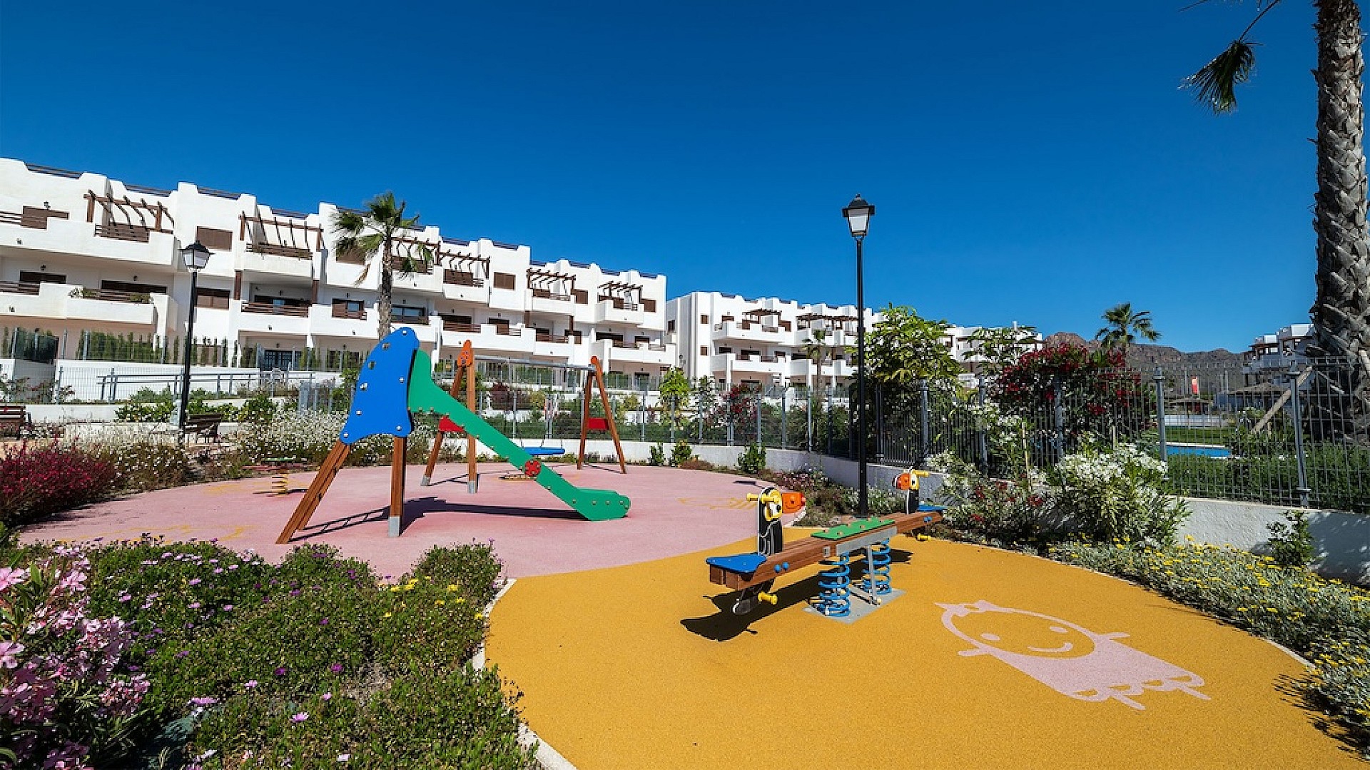 Beaux appartements avec terrasse près de la plage in Medvilla Spanje