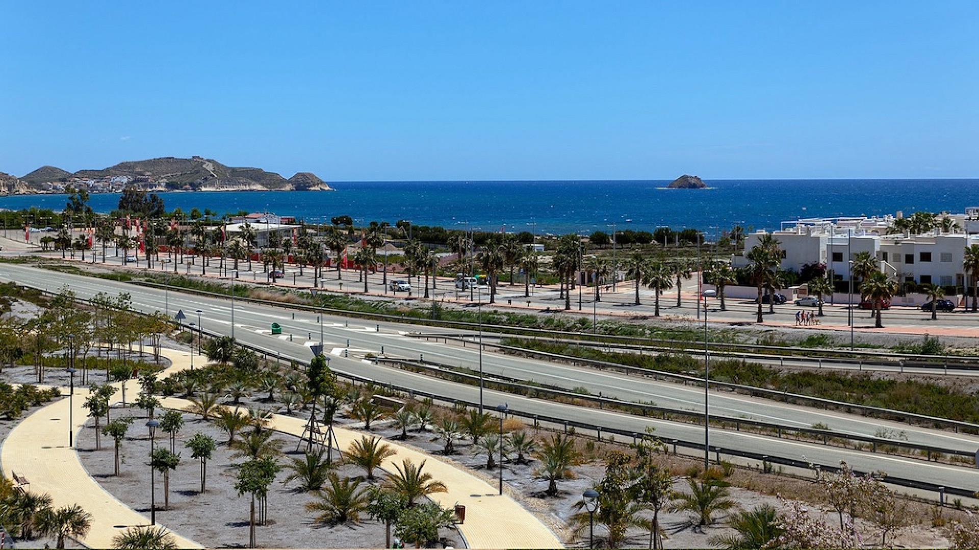 Beaux appartements avec terrasse près de la plage in Medvilla Spanje