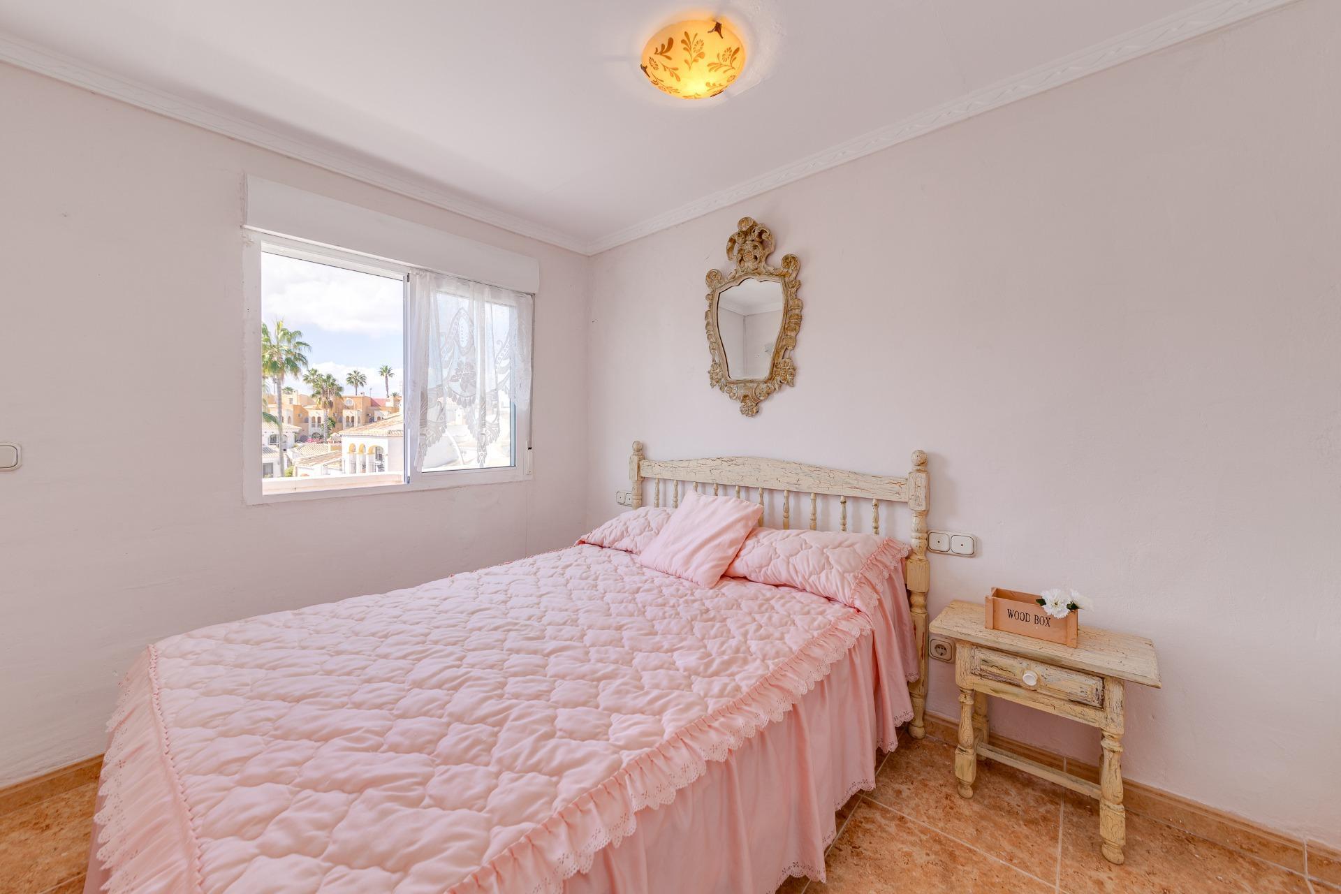 Belle propriété de 4 chambres à La Mata, Torrevieja in Medvilla Spanje