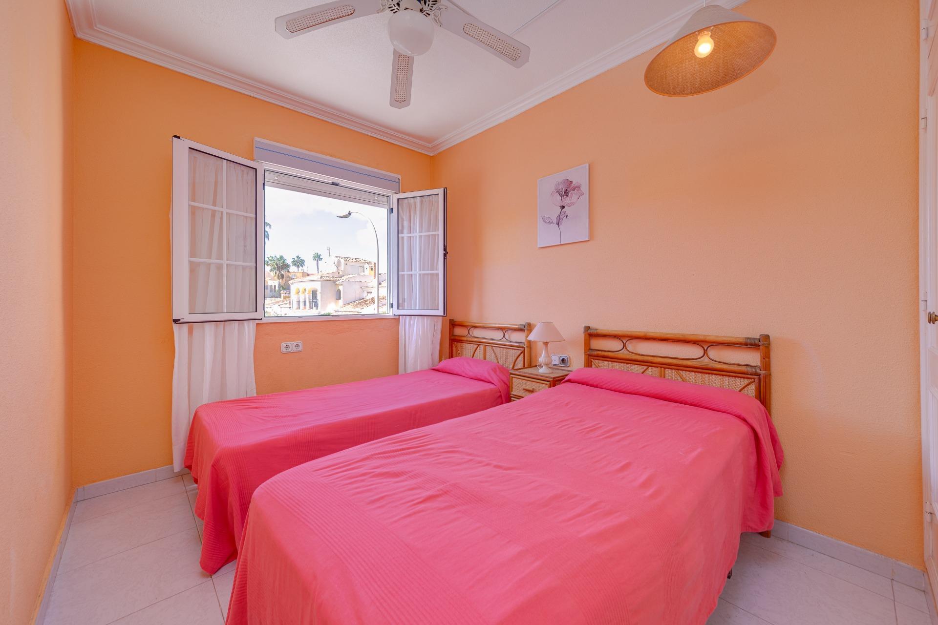 Belle propriété de 4 chambres à La Mata, Torrevieja in Medvilla Spanje