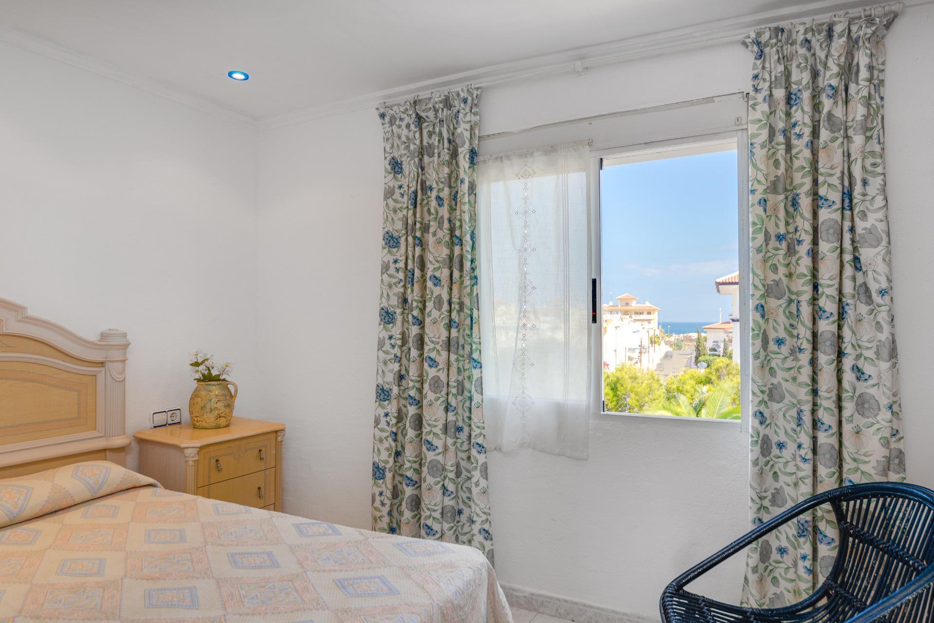 Belle propriété de 4 chambres à La Mata, Torrevieja in Medvilla Spanje