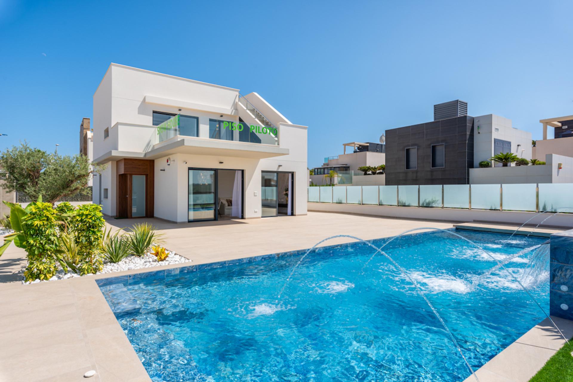 3 chambre Villa à Dehesa De Campoamor - Nouvelle construction in Medvilla Spanje