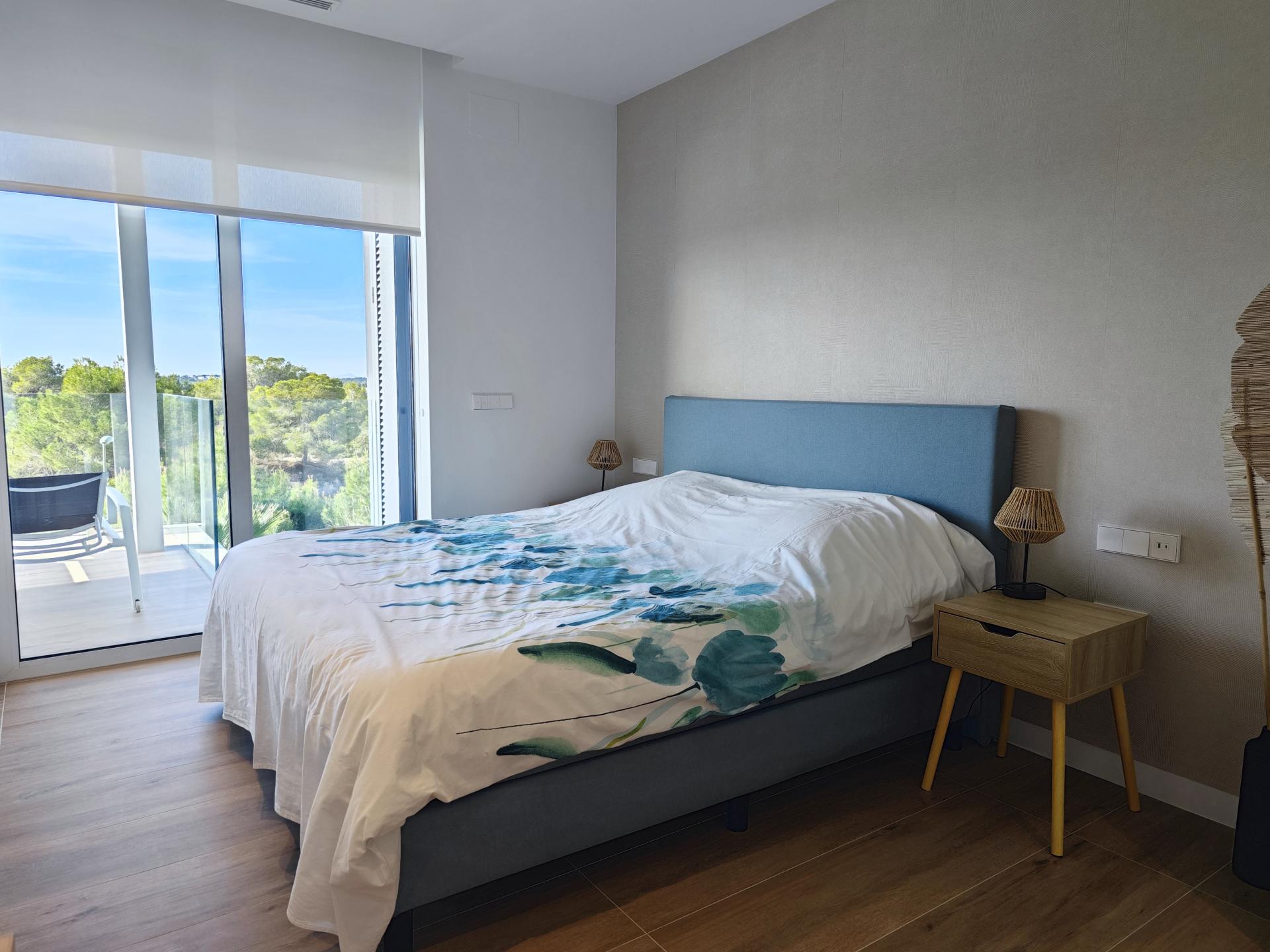 Appartement de revente de luxe sur Las Colinas Golf in Medvilla Spanje