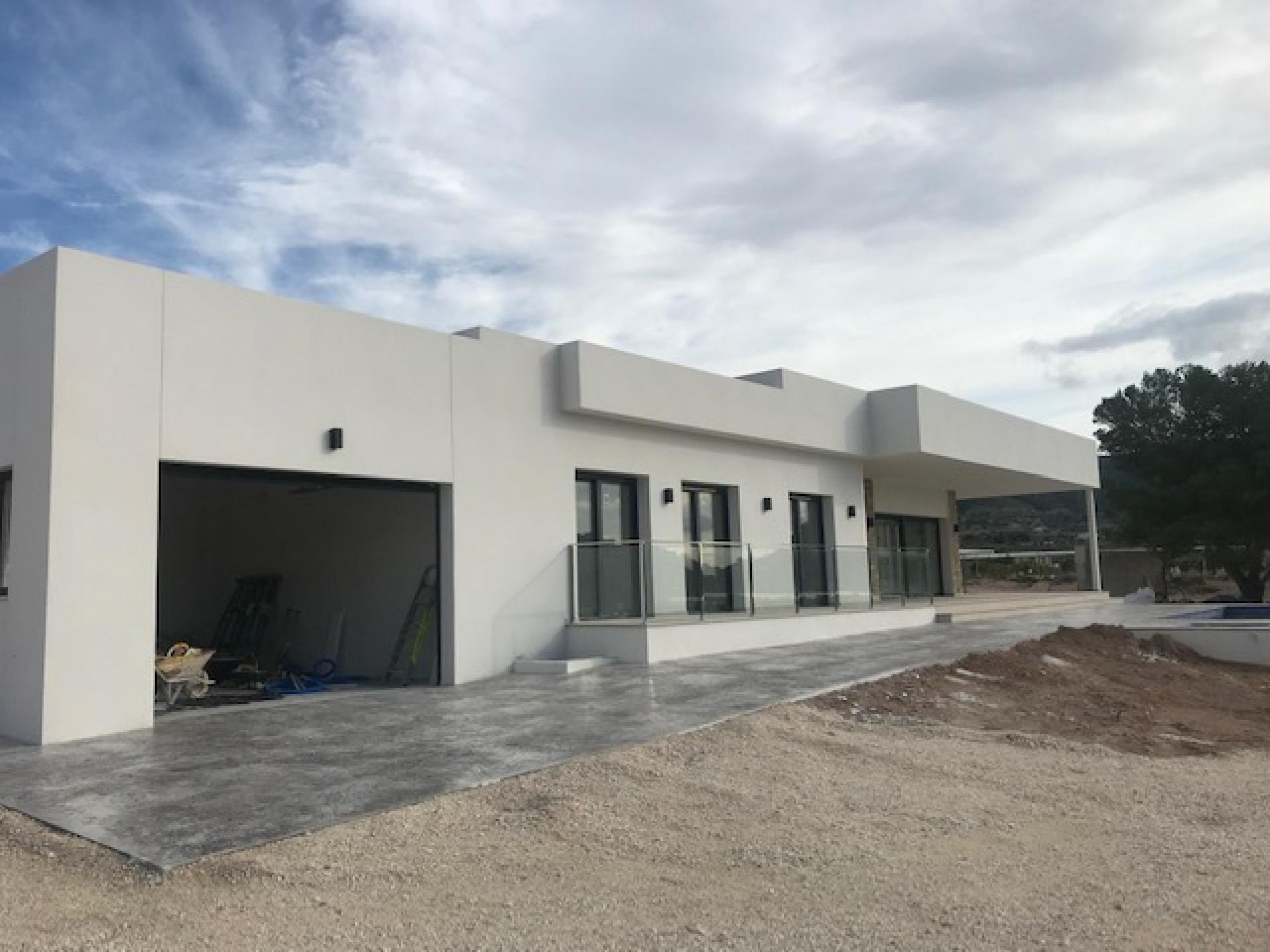 Nouvelle villa à La Romana, Alicante intérieur in Medvilla Spanje