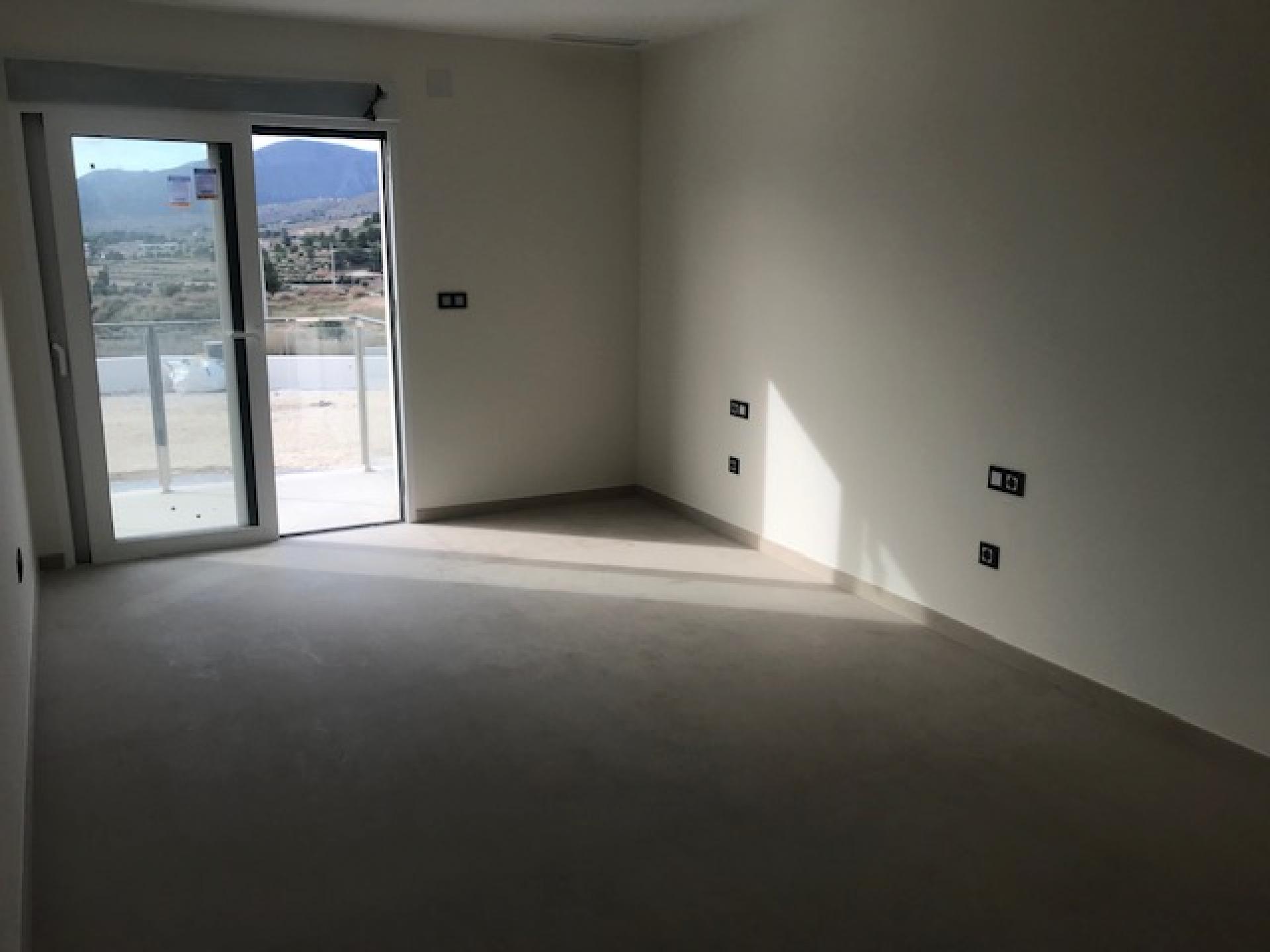 Nouvelle villa à La Romana, Alicante intérieur in Medvilla Spanje