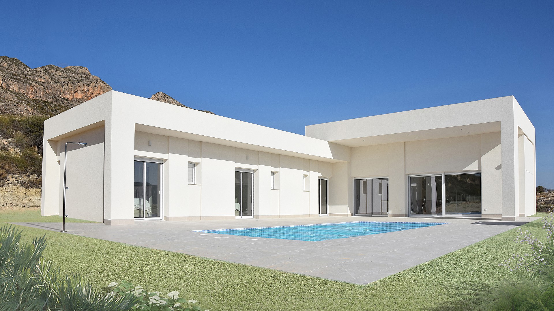 Villa nouvellement construite sur la Costa Blanca in Medvilla Spanje