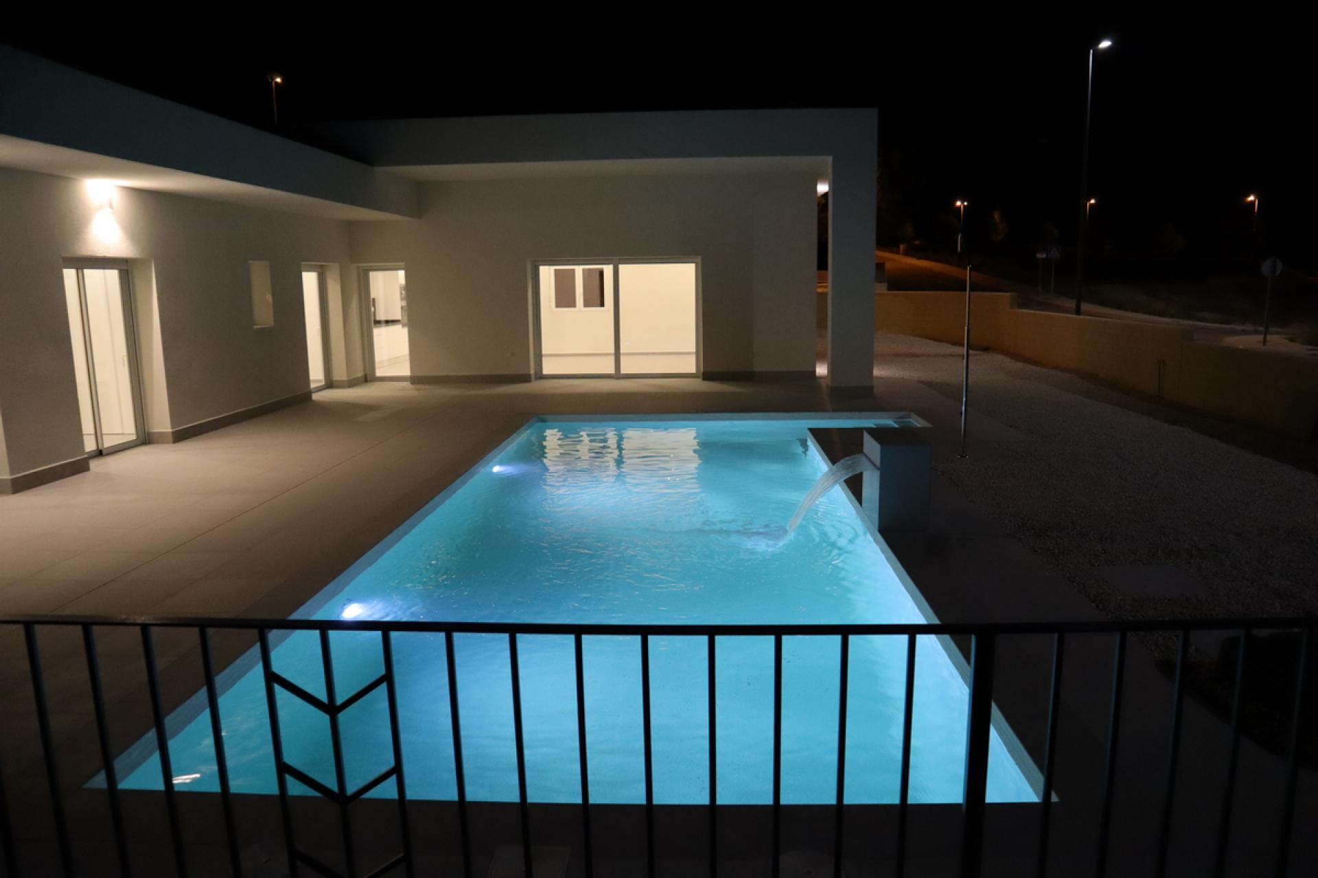 Villa nouvellement construite sur la Costa Blanca in Medvilla Spanje