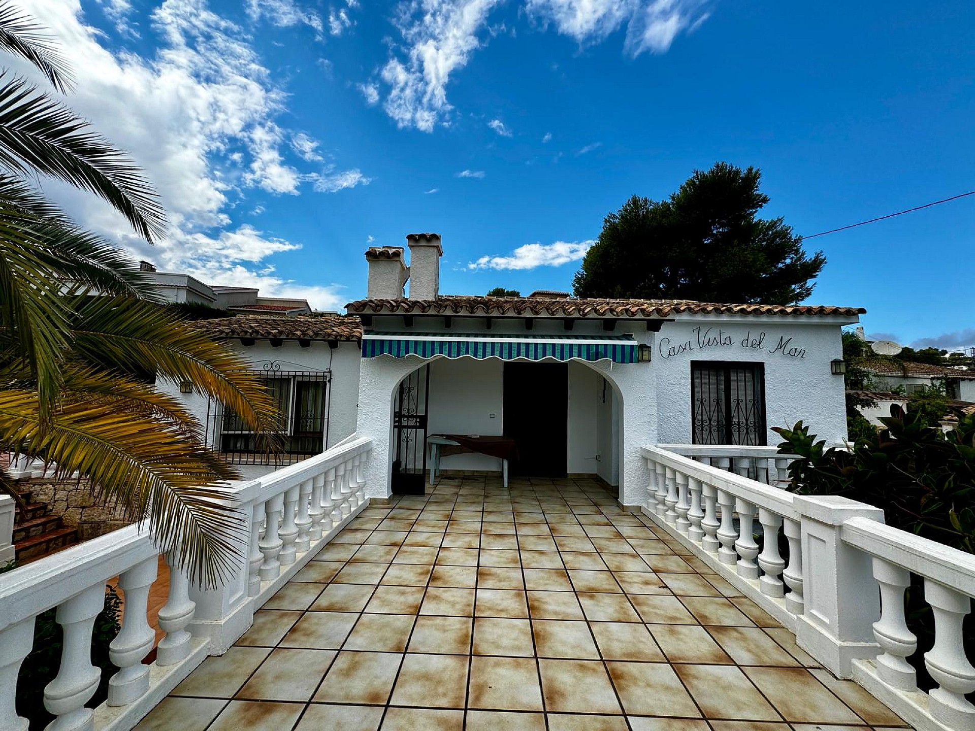 Propriété espagnole avec piscine privée à vendre à Moraira in Medvilla Spanje